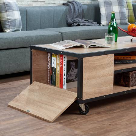 A két oldalon található tárolóhely nemcsak nagy és privát.